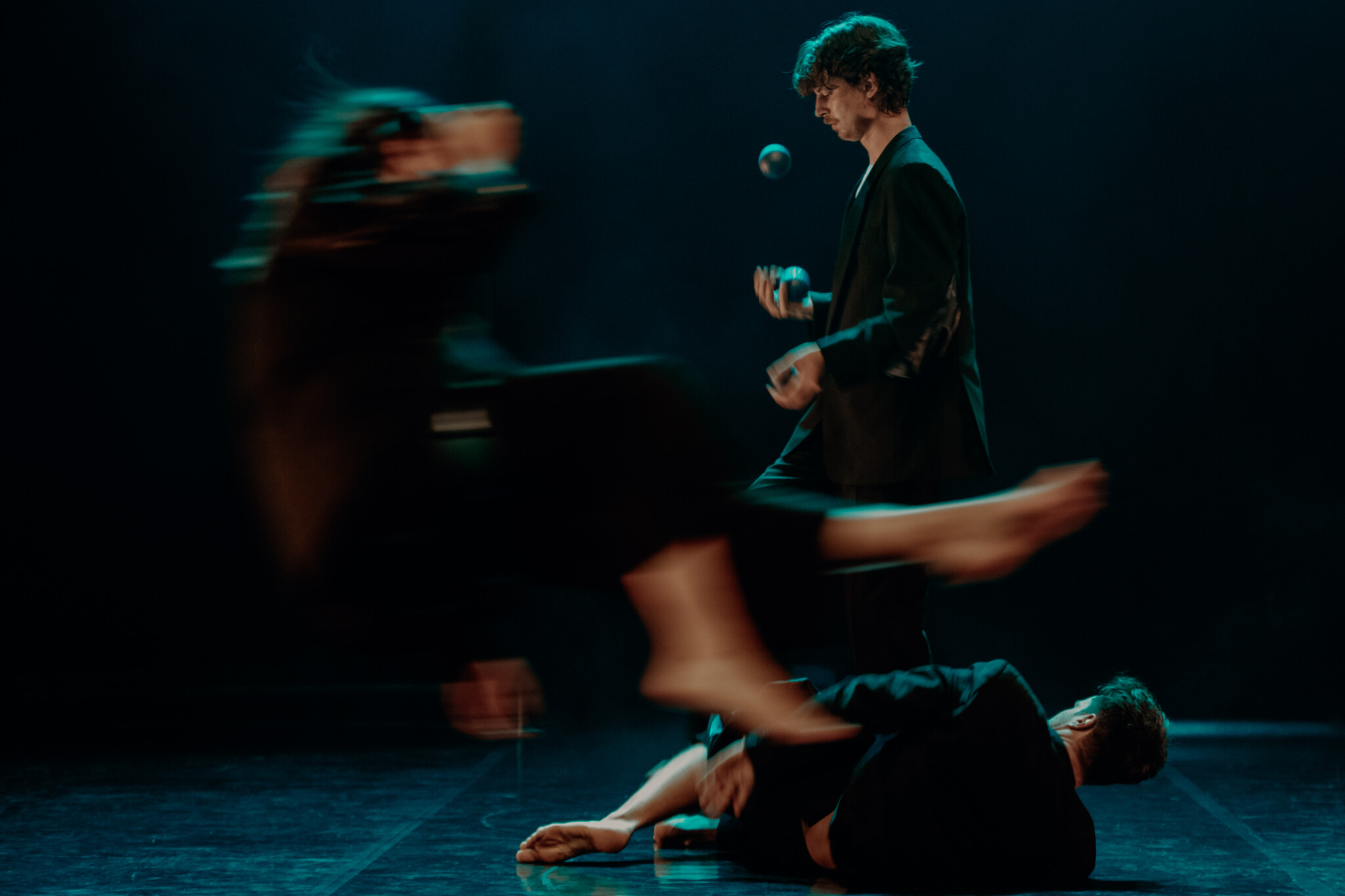 Teatronas, Itch