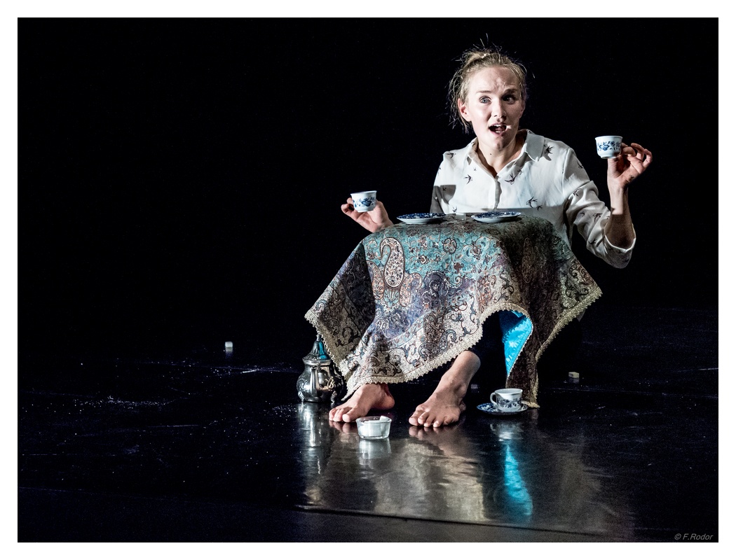 Omâ, Roxana Kuwen, foto: Francis Rodor